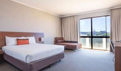 IBIS STYLES MT ISA VERONA Room Type - Superior Room 1 Queen Bed