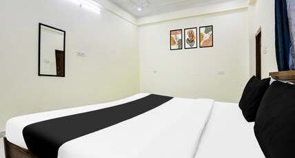 Hotel O sunshine Room Type - Classic