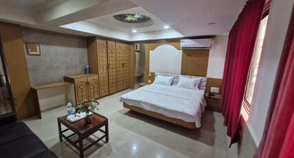 HOTEL PARADISE Room Type - AC Suite Rooms