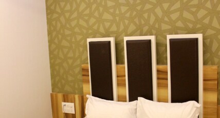 Hotel Vrinda Room Type - Deluxe Room
