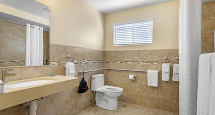 Best Western Petaluma Inn Room Type - 1 King Bed, Mobility Accessible, Roll In Shower, Non-Smoking, Continental Breakfast Best Western Petaluma Inn Room Type - 1 King Bed, Mobility Accessible, Roll In Shower, Non-Smoking, Continental Breakfast