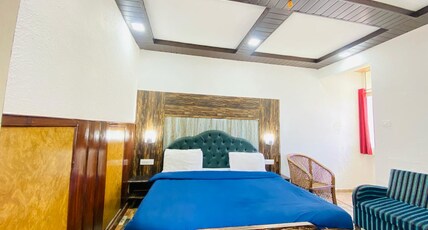 Hotel 24(new bharat) walkable distance from Mall Road Room Type - 202 Standard Room