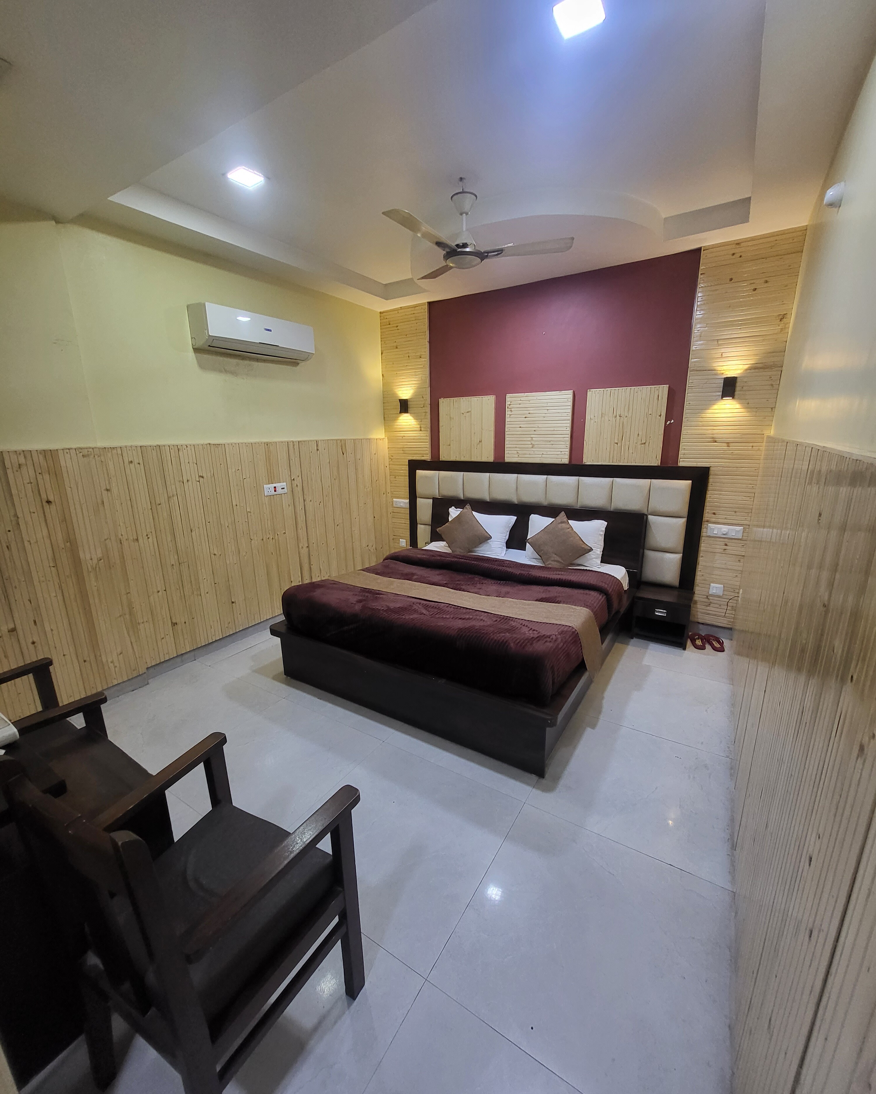 KB RESIDENCY - Tap to explore photos