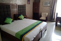 Hotel Parnil Palace