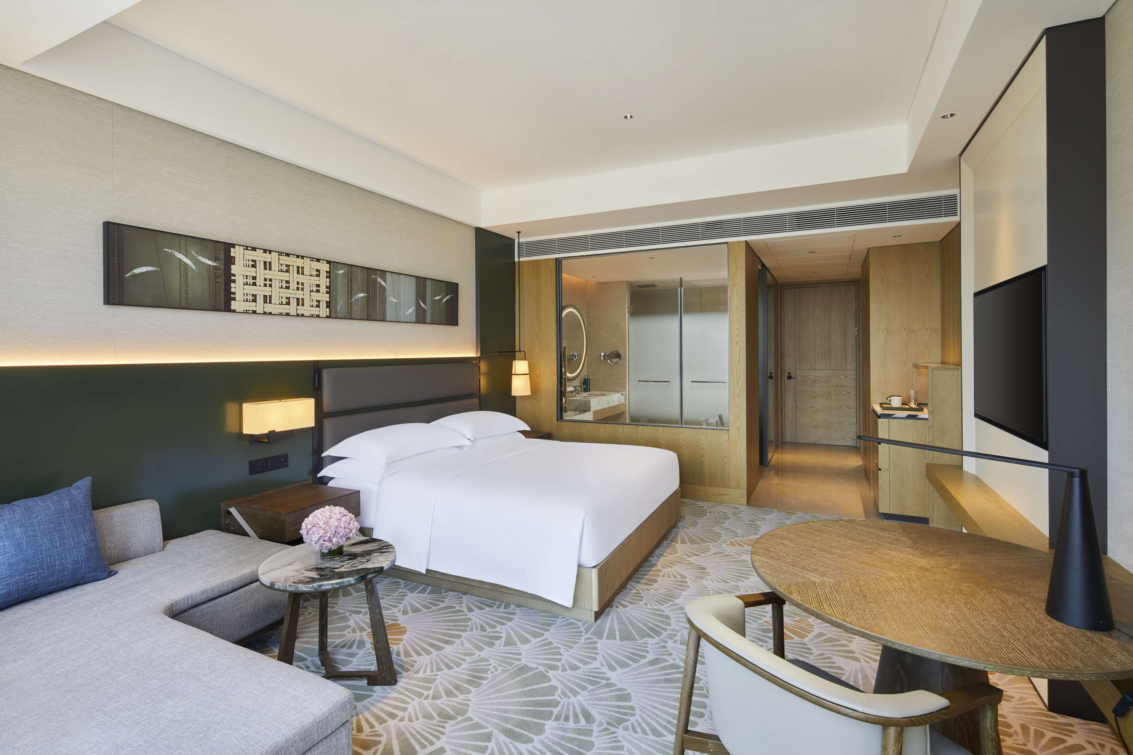 DoubleTree by Hilton Ya'An - Tap to explore photos