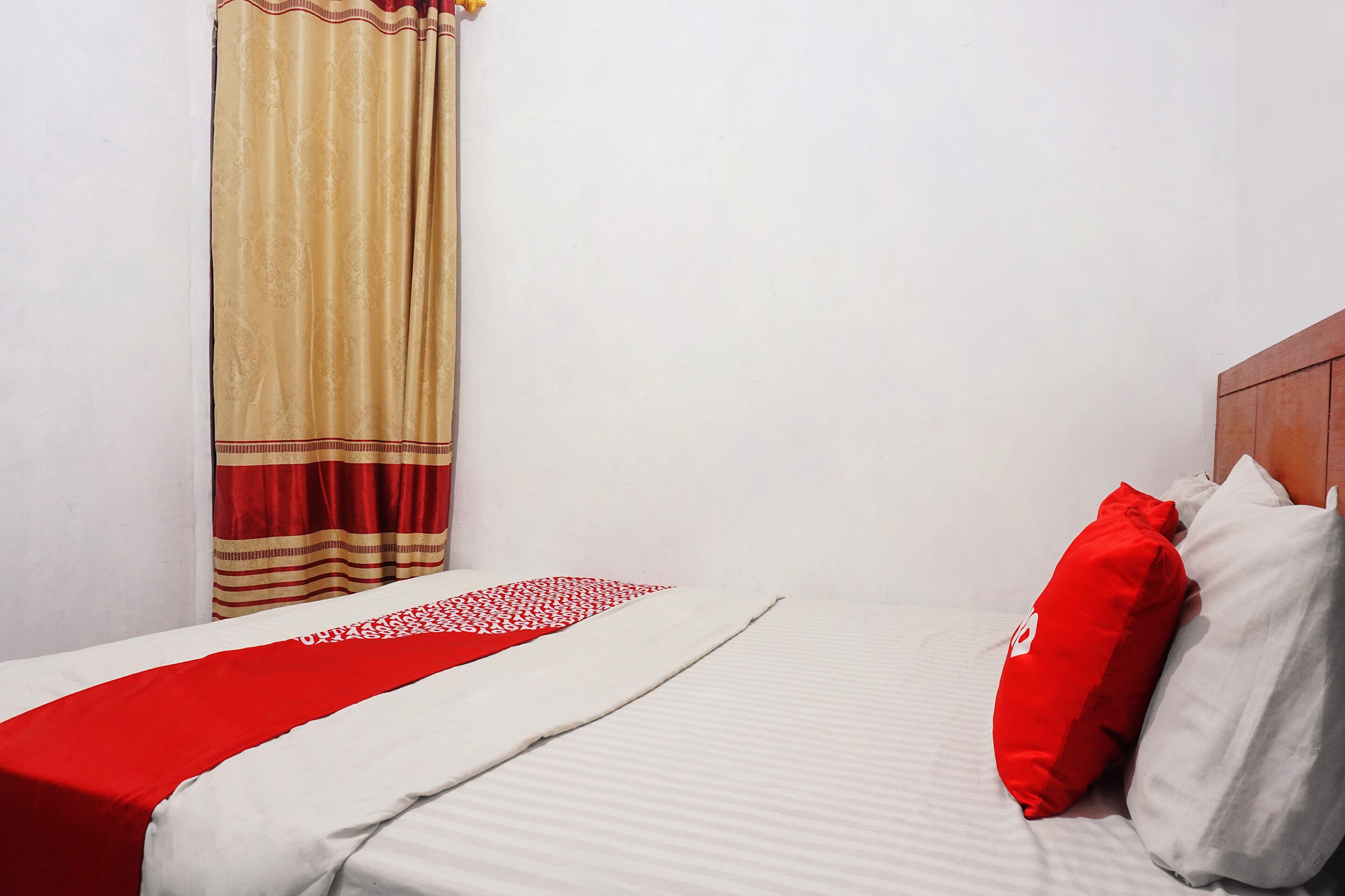 Hotel O Bintang Residence - Tap to explore photos