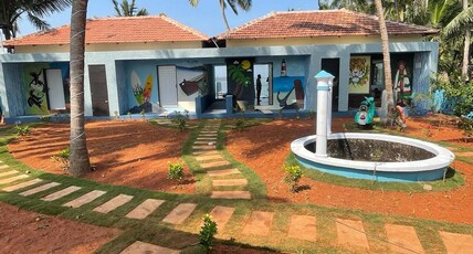 Blue Lagoon Home Stay Room Type - Pool & River Facing AC Room
