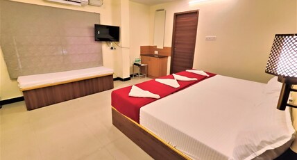 HOTEL COMFORT Room Type - Deluxe Room