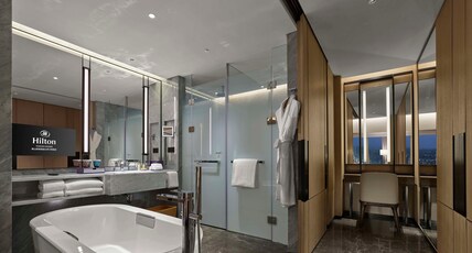 Hilton Foshan Shunde Room Type - KING PREMIER SUITE