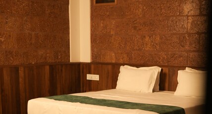 Highfields Coorg Room Type - Deluxe Room with Verandah