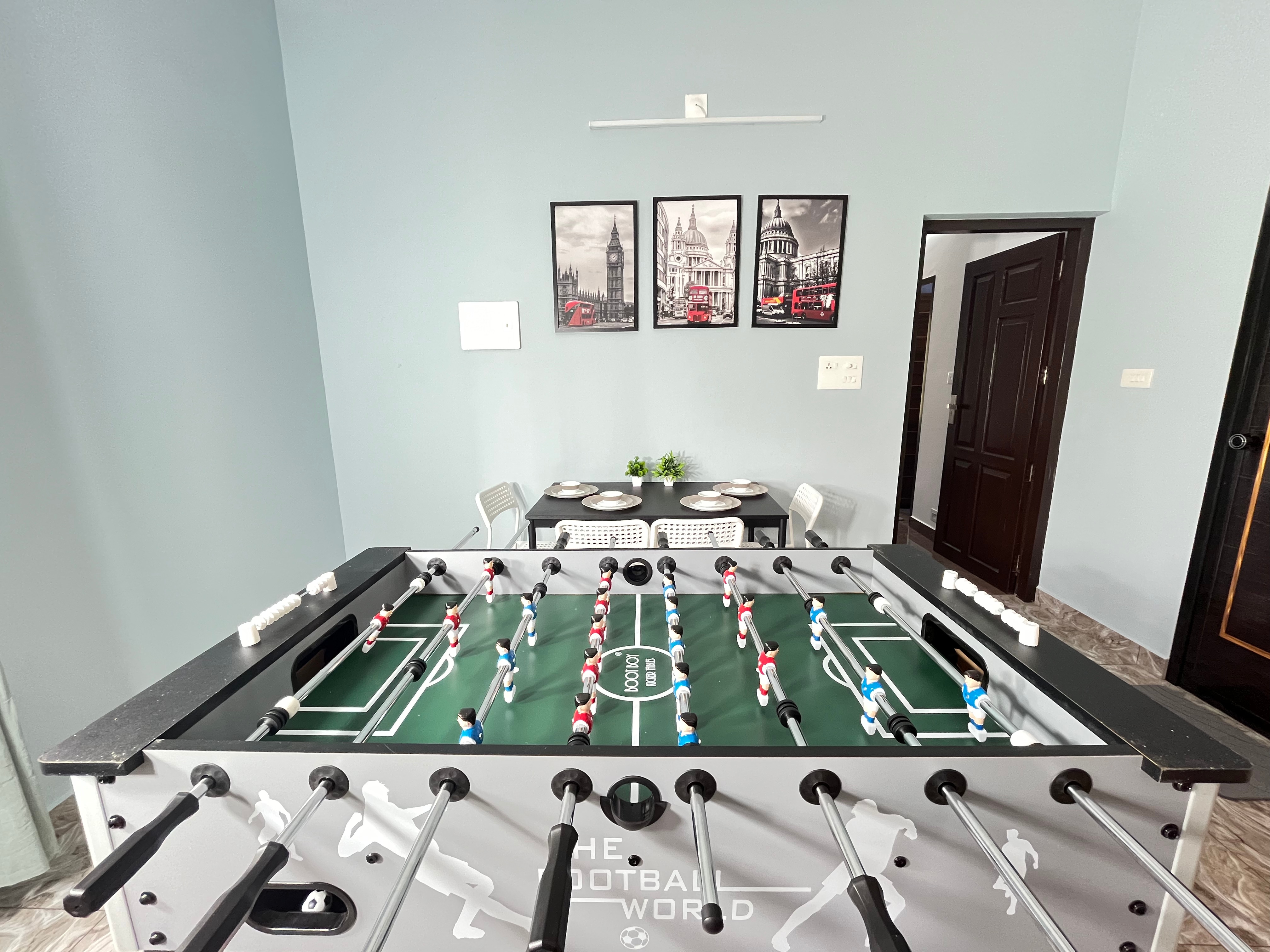 BeachHaus 1: 10MinCliff AC 2BHK flat in 4BHK House - Tap to explore photos