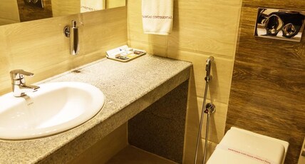 Sangai Continental (The Boutique Hotel) Room Type - Deluxe King AC