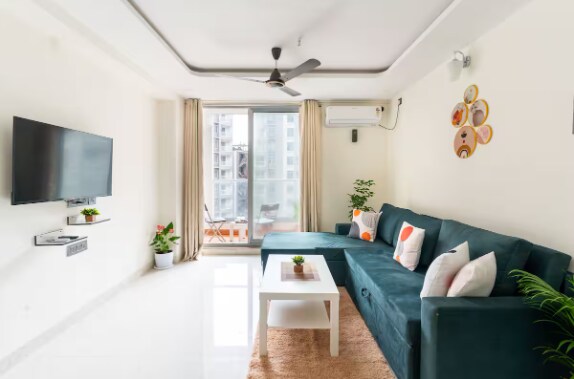 Chic, Spacious 2bhk with Balcony in Powai by Iconic Stays - Tap to explore photos