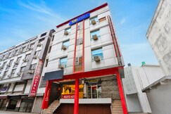 FabHotel Resto