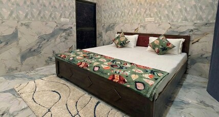 Samriddhi UrbanStay Room Type - Super Deluxe Room
