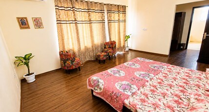 Livnaaz villa Room Type - King Room with spa bath