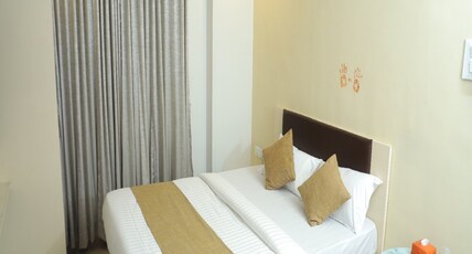 Hotel Success Residency Room Type - Deluxe Room