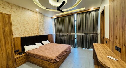 HOTEL RK GHARANA INN Room Type - Deluxe Room with Balcony