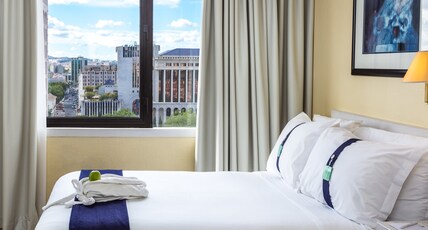 Holiday Inn Lisbon Room Type - 1 Double Bed Standard City View
