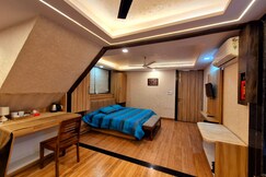 Richhariya Nature Retreat Homes
