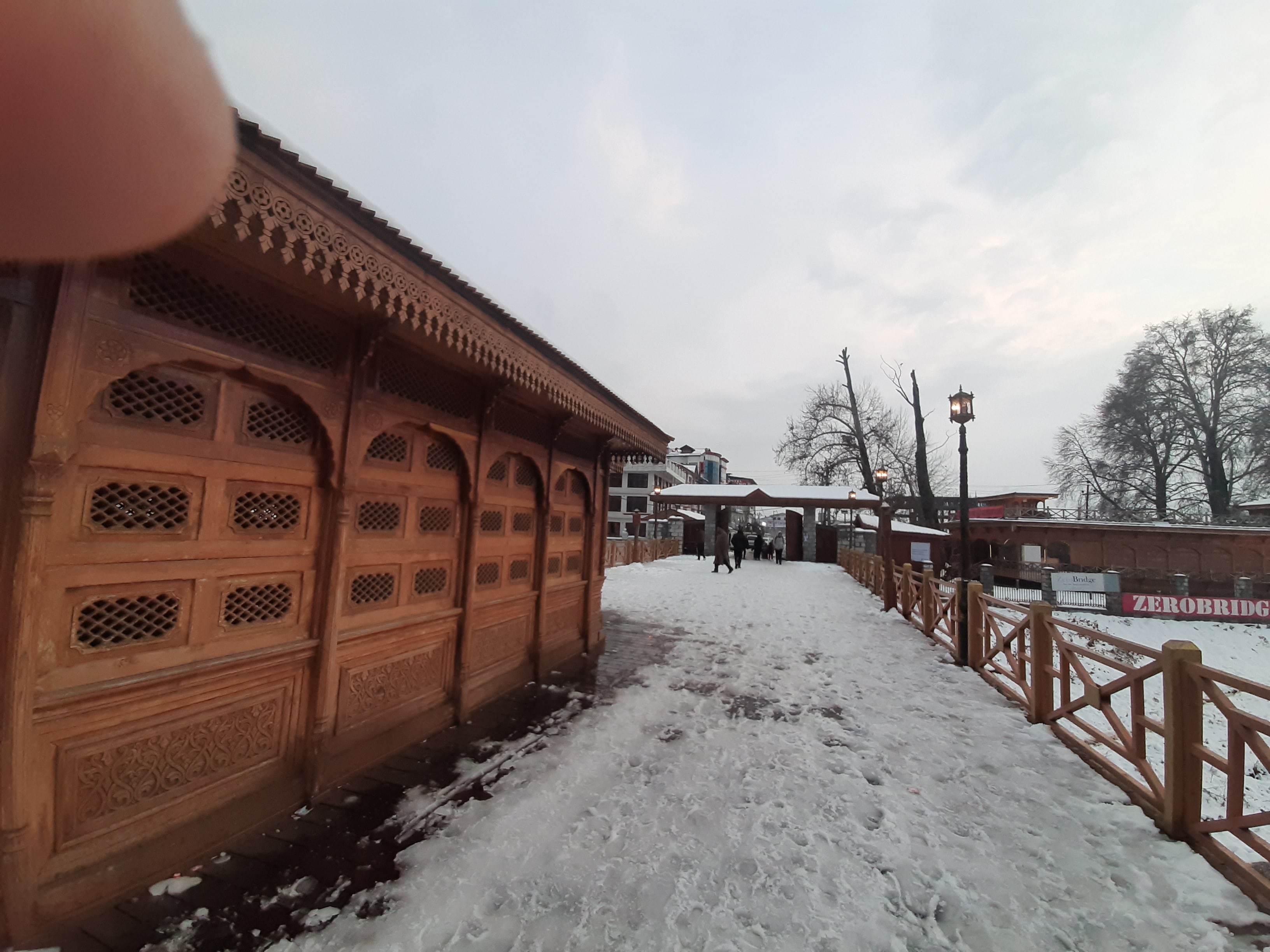 Hotel Grand Osheen - Tap to explore photos