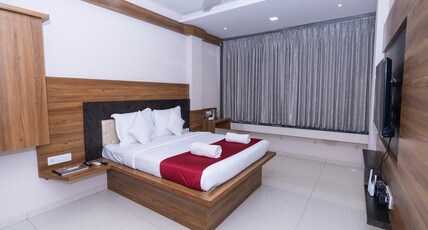 HOTEL CHIRANJEEVI Room Type - Deluxe Room Non AC
