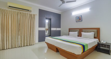 Treebo Rithikha Inn Elite Chennai Trade Centre Room Type - Standard Room