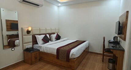 THE RAJWADA LALTA PRATEEK Room Type - Superior Room
