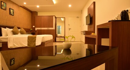 White Suite Hotel Room Type - Deluxe Room