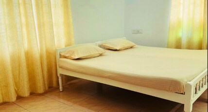 White House Homestay Room Type - NON AC DOUBLE BED ROOM BATH ATTACHED White House Homestay Room Type - NON AC DOUBLE BED ROOM BATH ATTACHED