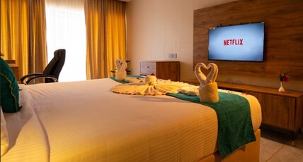 Hotel Searock Beach Room Type - SUPERIOR SEAVIEW ROOM WITH BALCONY