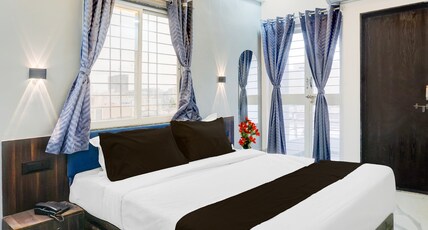 Super Townhouse Hinjewadi Corporate Stays Room Type - Deluxe