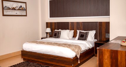 The Layover Hotel - 2 Minutes from the Airport Room Type - Executive Suite The Layover Hotel - 2 Minutes from the Airport Room Type - Executive Suite