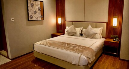 Park Central Room Type - Deluxe Room