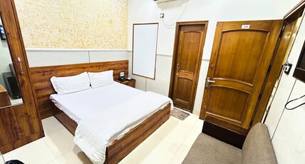 HOTEL R.C. INN Room Type - Semi Deluxe Room HOTEL R.C. INN Room Type - Semi Deluxe Room