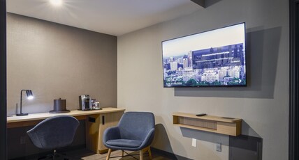 Best Western Plus Montreal Downtown- Hotel Europa Room Type - Suite-2 Queen Beds, Non-Smoking, Family Room, Sofabed, Work Desk