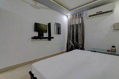 Super Hotel O Sri Krishna Palace