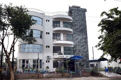 Hotel Vrinda Palace