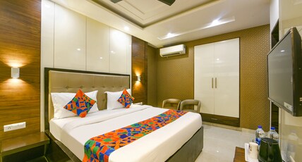 FabHotel Just Inn - Nr. Lajpat Nagar Market Room Type - Deluxe Room