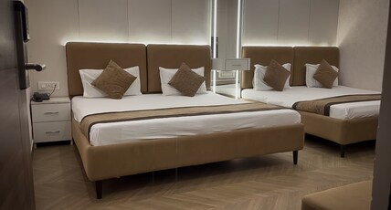 Hotel Sita Niwas Since 1965 Room Type - Deluxe Four Bed Room