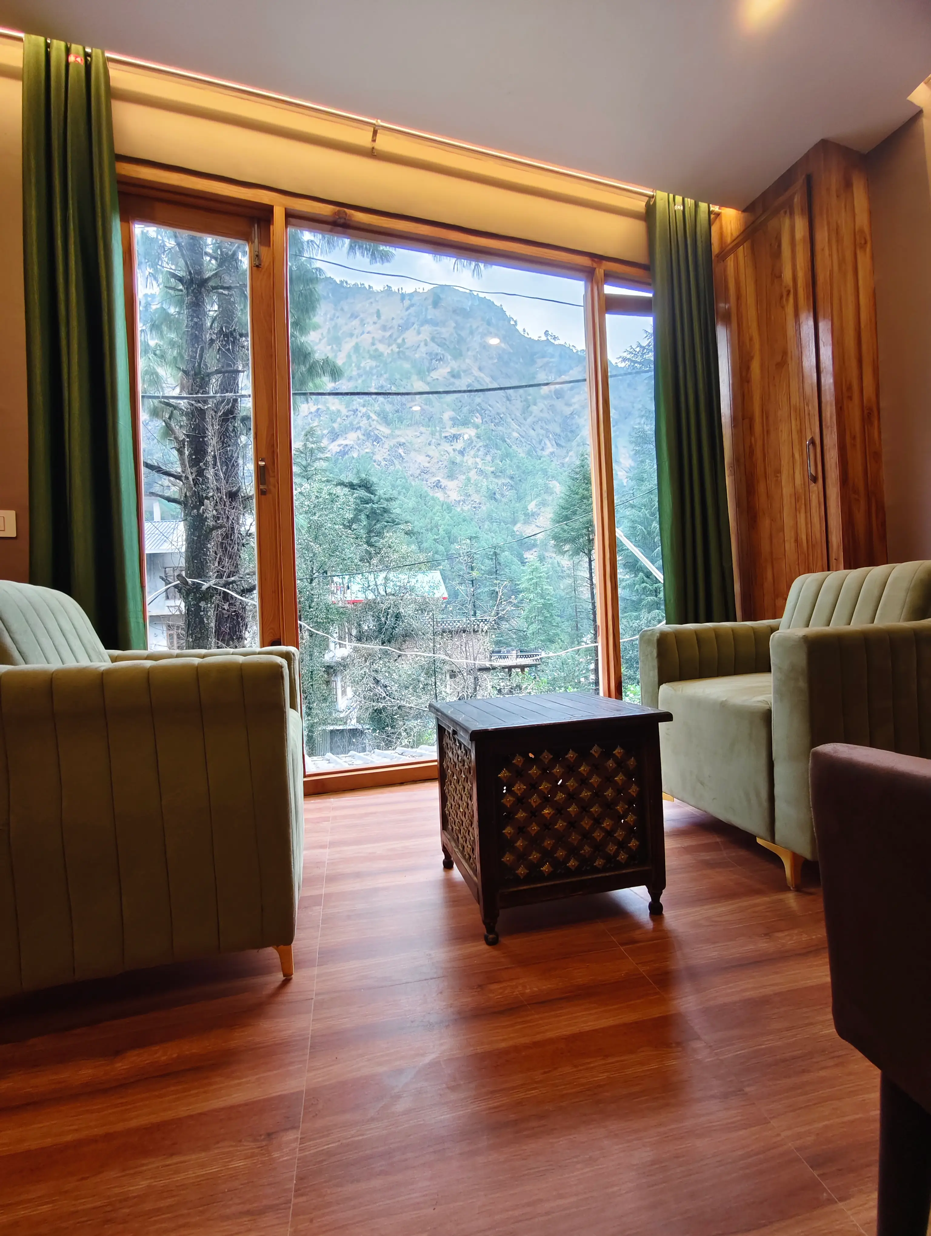 Blest Inn Kasol Room Type - Standard Room with Mountain View