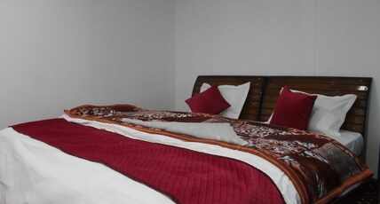 Grand Namtso Pangong Room Type - Deluxe Cottage near Pangong Lake