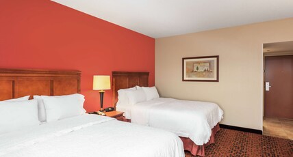 Hampton Inn Branson on The Strip Room Type - 2 QUEEN BEDS NONSMOK