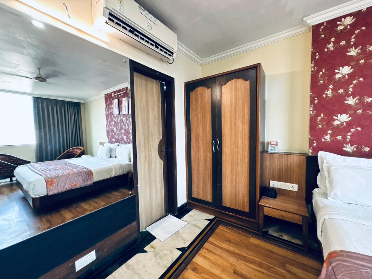 JINDAL REGENCY - Tap to explore photos