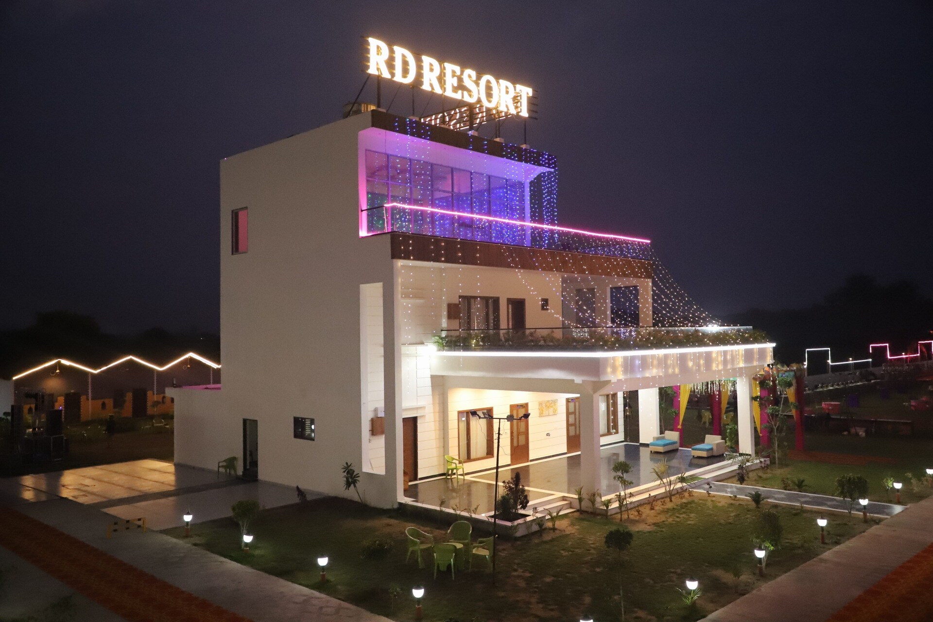 Royal Delight Resort - Tap to explore photos