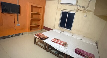 Aradhya Guest House Room Type - 109 B Ac double bed single bed
