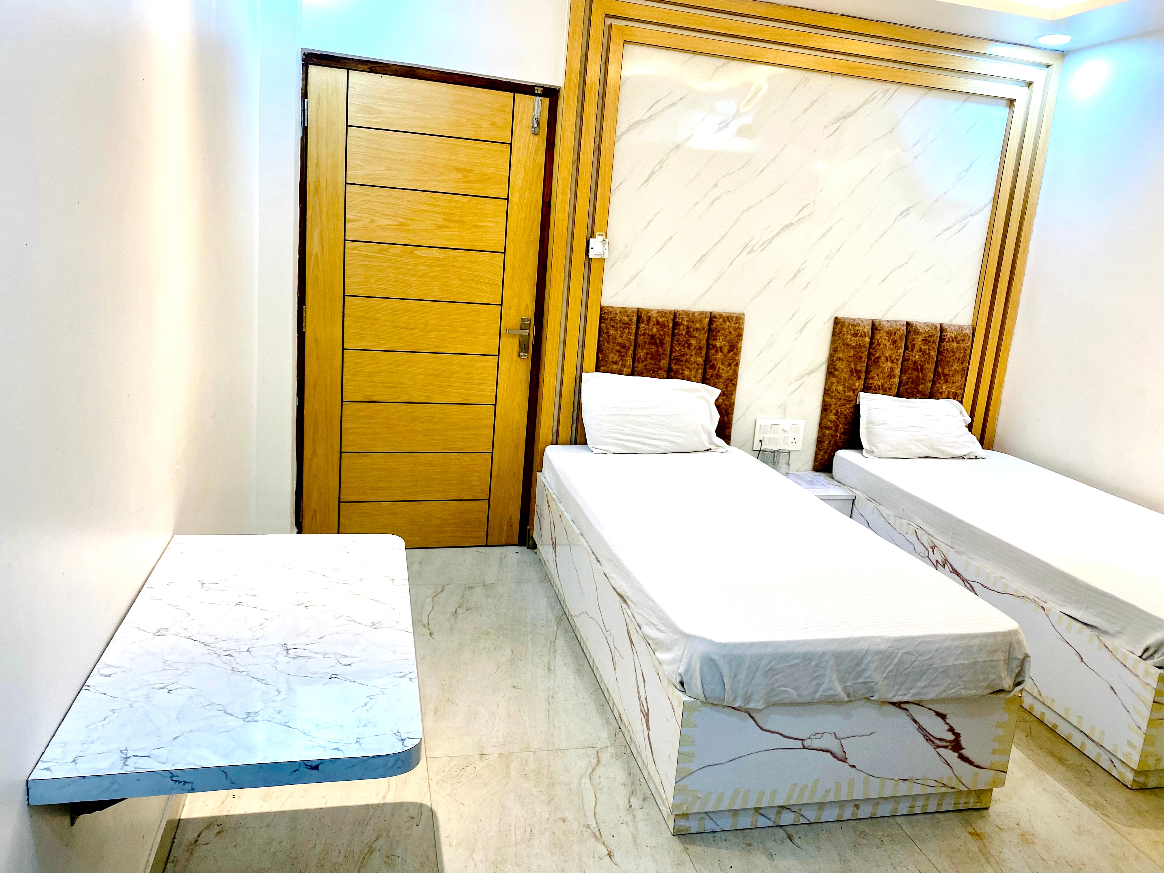 Hotel Mangalam - Tap to explore photos