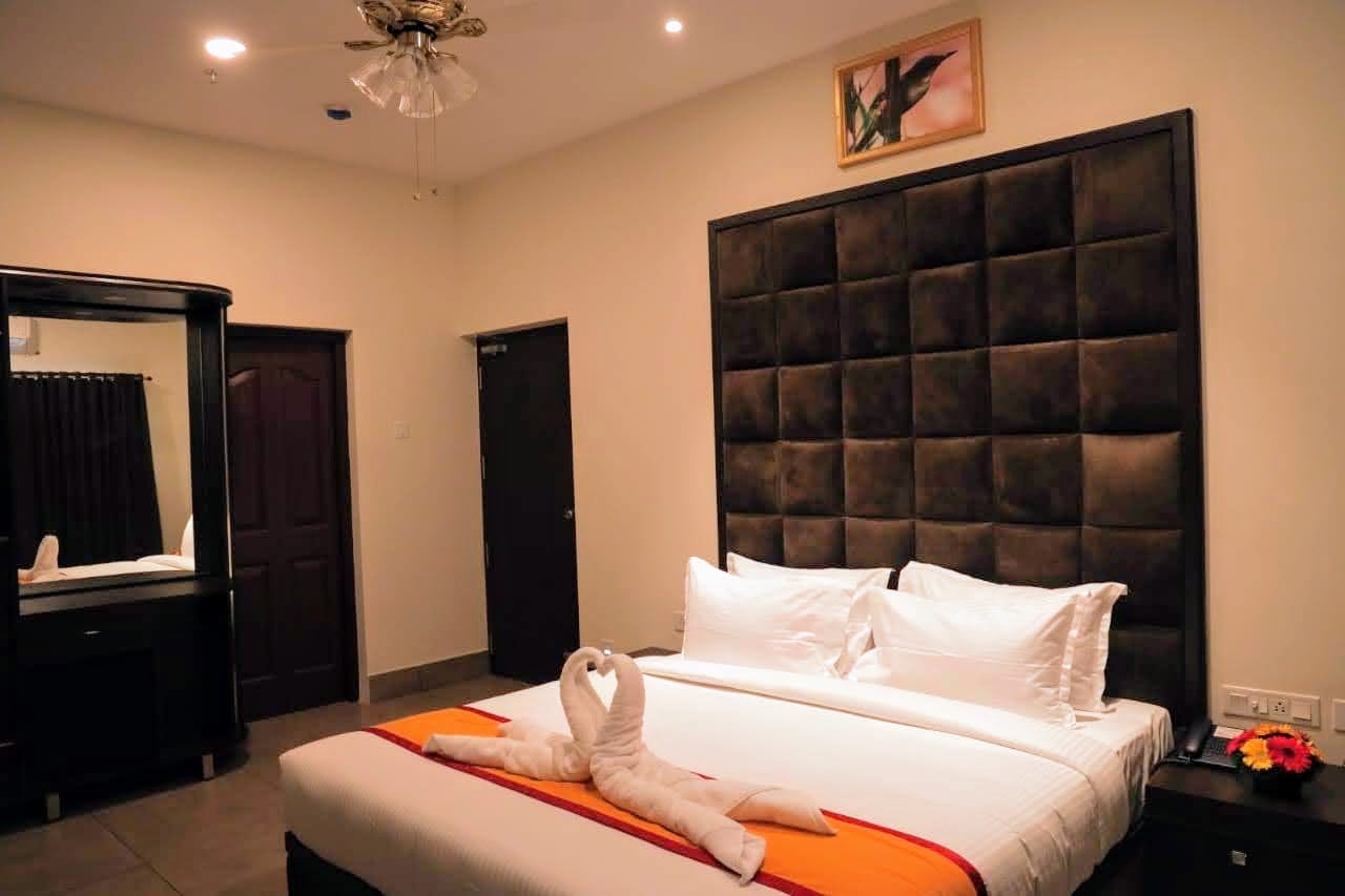 New Hotel Kottaram Regency - Tap to explore photos