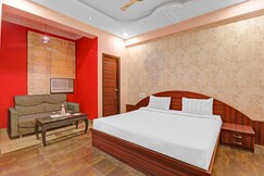 Super Capital O Townhouse Govinda Royal