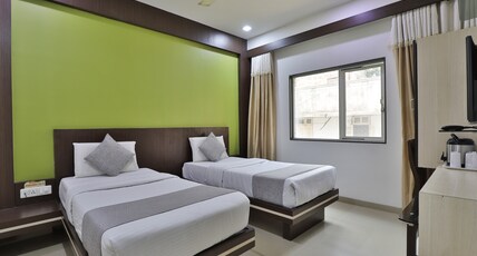 Hotel Planet Room Type - Deluxe AC Twin Room (unmarried couples are not allowed)